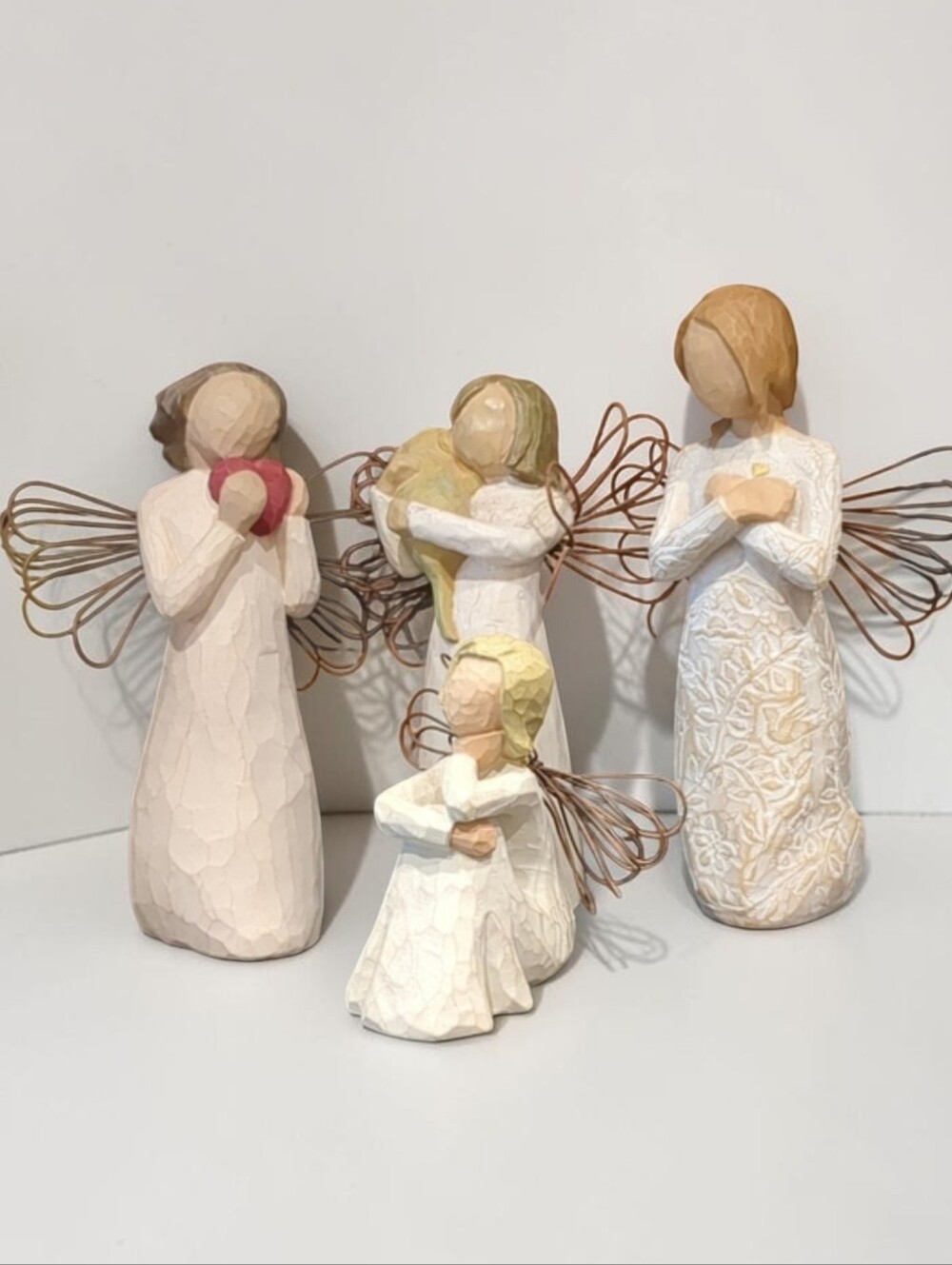 Willow Tree Angel Figurine Lot of 4 - Heart, Friendship, Remembrance, Waiting